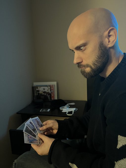 1 pic. He still has my trading cards after all these years ? @RiotAugust https://t.co/QoO9ponclN