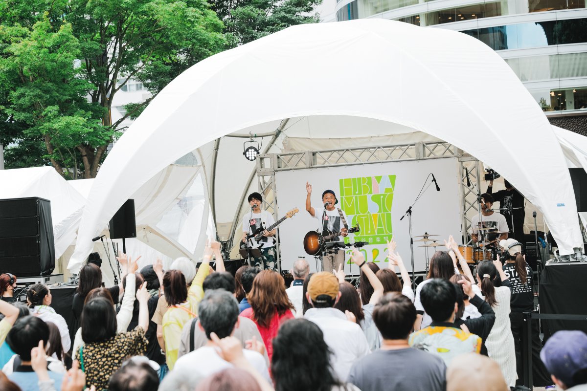 hibiyamusicfes's tweet image. HIROBAには、GAKU-MCが登場🎸

立教大学手話サークル Hand Shapeと手話うたのコラボも✋

この後15:15〜、CH1にて配信開始🖥

#GAKU-MC
#HandShape
from HIROBA

hibiyamusicfes.jp/2022/program/g…

#日比谷音楽祭 2022