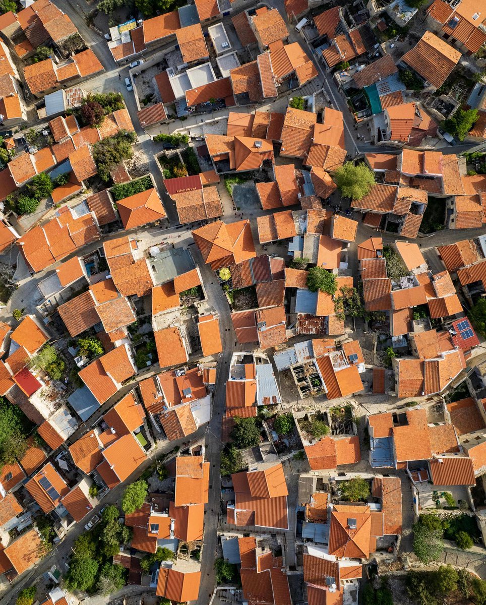 Here’s a beautiful bird’s-eye view of Vouni village, a picturesque wine village just 35km away from Lemesos city. 🐦
#visitcyprus #visiteurope #vouni #limassol
📷 <a href="/jonathanbroy/">Jonathan B. Roy</a>