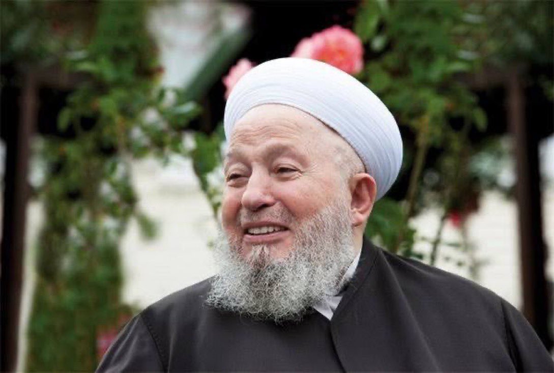 Ya Rab!
Ya Erhamerrâhimīn!

Ülkemizin manevî mimarlarından 
Mahmud Efendi Hazretleri'ne Şâfi' ism-i şerifinle muamele eyle!

Müslümanları yetim bırakma!