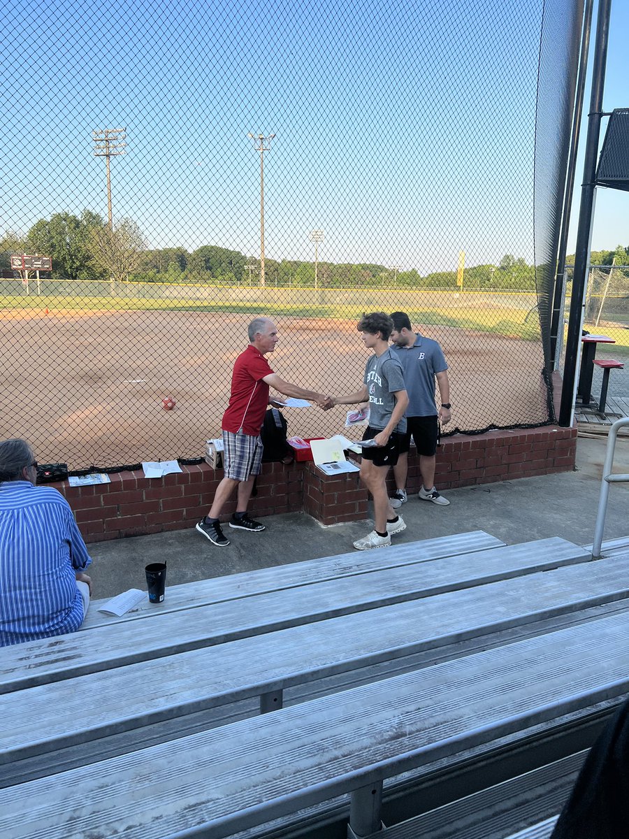 BobMack75879822's tweet image. Also helping your High School win Baseball Games, contributing at both levels JV and Varsity with a combined .428 avg/ .532 OBP.  We will miss our Seniors and look forward to the next 2 years continuing the momentum this program has built.  #&amp;gt;offs!  Go Dawgs!