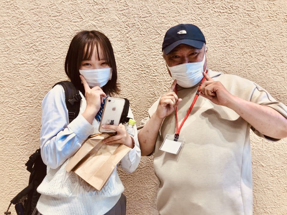 shige_yas's tweet photo. 広島&amp;岡山の歌姫の皆様。

昨日の「オトカゼ〜音楽の風」
出演ありがとうございました❗️

写真もありがとうございます😊

SingerOto さん
@SingerOto 

RUNAさん
@RUNA__official 

青木ありあさん
@aokiariakoshiki 

#広島県福山市
#岡山県
#岡山市
#歌姫
#オトカゼ
#音楽の風
#ふらっと仏生山 https://t.co/ZVSxuLQUN0