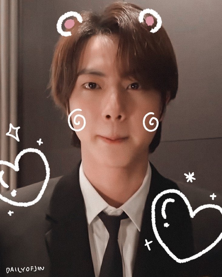 im_urearth's tweet photo. @moon_korejin @rjseok00jin @Superhamzzzzzi @BTS_twt 코레님 진모닝♡ 진브닝♡♡

💜9 YEARS WITH JIN 💜
🌝3 YEARS WITH TONIGHT🌏

#SuperTuna_Jin #Yours_Jin #MOON_JIN #JIN #방탄소년단진 @BTS_twt https://t.co/L4Y59YJsqM