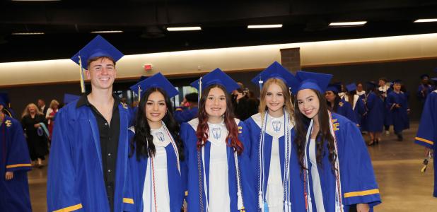copperascoveisd's tweet photo. FRONT PAGE NEWS! Our 2022 Copperas Cove High School graduates are FRONT PAGE news in the Copperas Cove Leader Press! #CoveISDIsHome

https://t.co/nkW86czrta https://t.co/A1nn5hOsfU