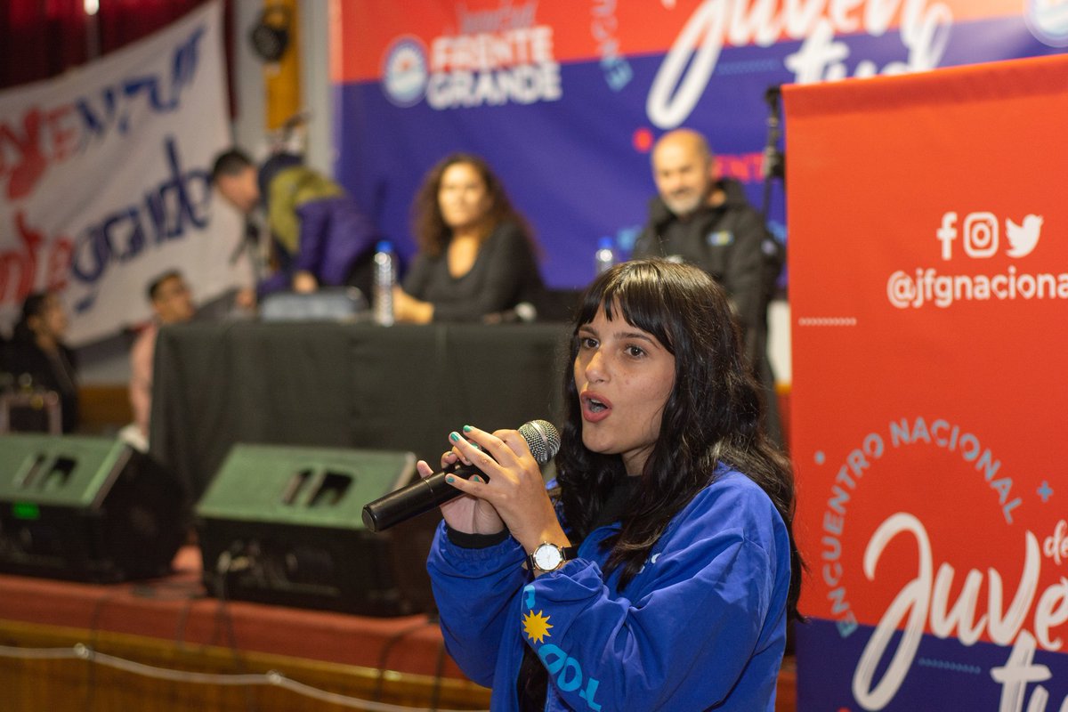 FGNacional's tweet photo. Les jóvenes de las distintas provincias participaron de los debates sobre Derechos Humanos, Educación, Economía, Ambiente, Territorio y Género, donde expresaron sus ideas, sus voces y opiniones para la construcción federal de la Juventud del Partido. https://t.co/JhrB2ZyUKD