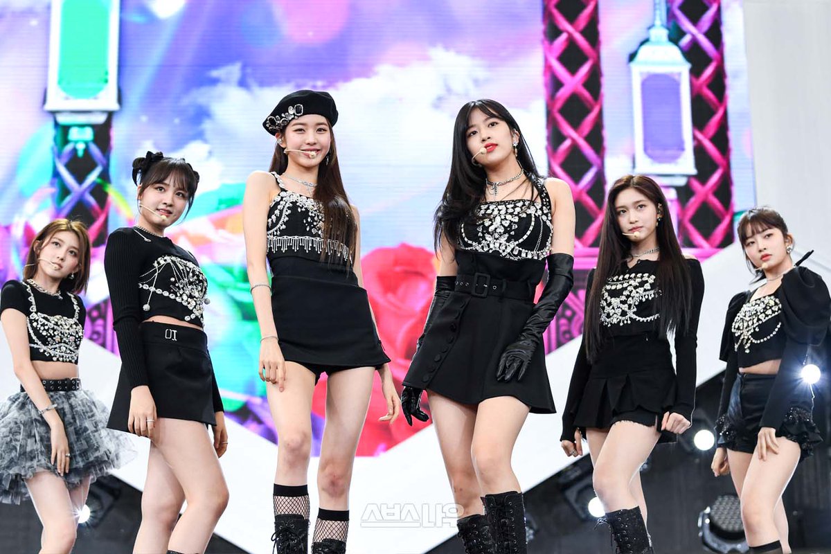 IVEUpdates_'s tweet photo. 🎶 Fastest 4th Gen Group song to reach each milestones on Spotify (days)

20M = MANIAC &amp; LOVE DIVE (14)
30M = #IVE – LOVE DIVE (21)
40M = LOVE DIVE (30)
50M = LOVE DIVE (39)
60M = LOVE DIVE (49)
70M = LOVE DIVE (60) 🆕
80M = ELEVEN (95)
90M = ELEVEN (112)
100M = ELEVEN (131) https://t.co/IqqhNXyZOu