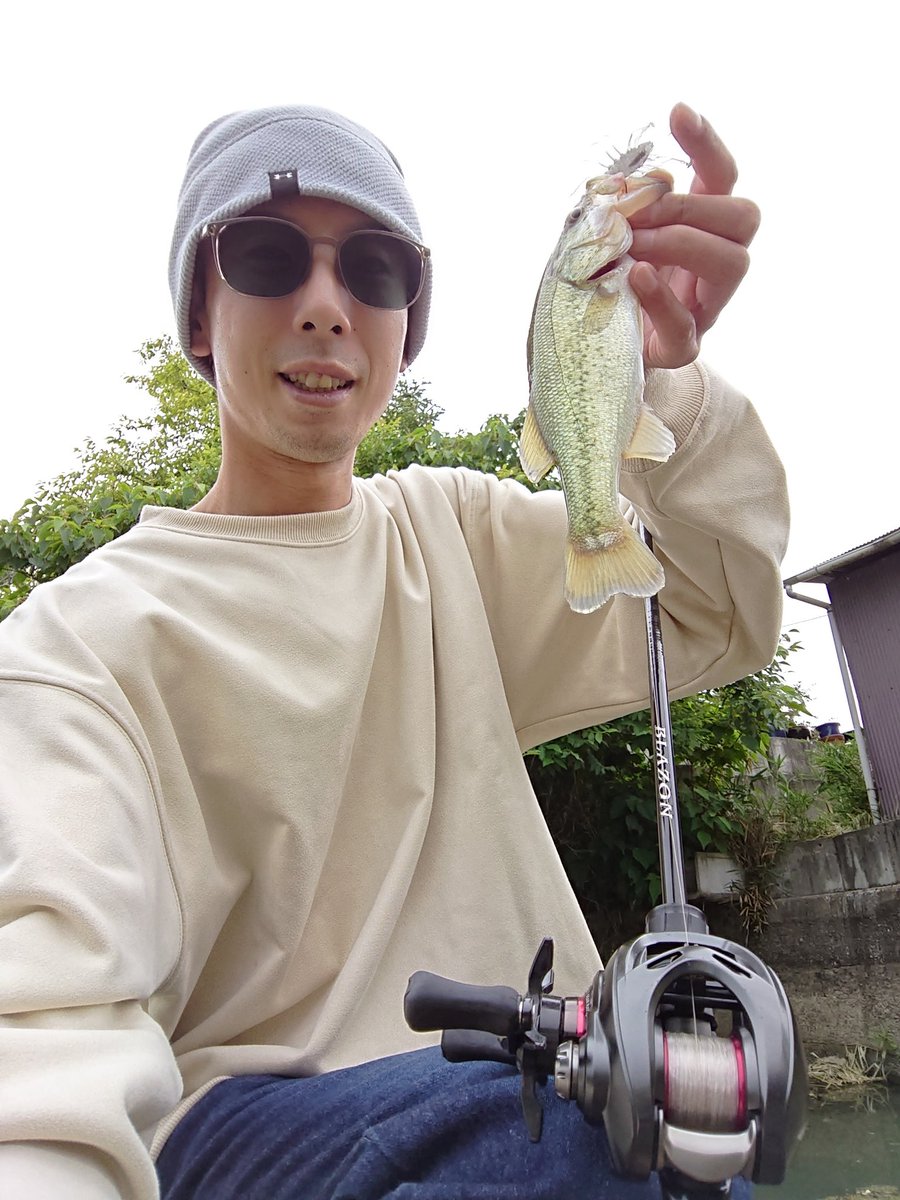 hikosuke5's tweet photo. STEEZAIRTW×ブレイゾン入魂です☺️
こまいが嬉しい😁
#RVBUG
#バス釣り https://t.co/YM1QXAiOJh