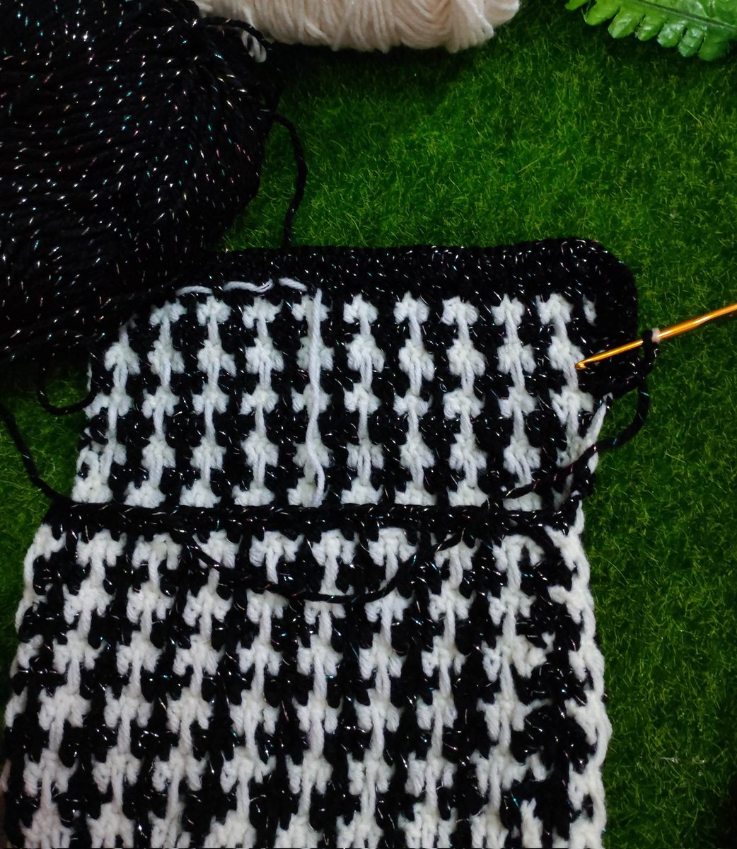 milky424's tweet photo. Stricked with crochet since last night. I am still on progress of creating new mobile bag. Let see my amazing work later on.
HAPPY SUNDAE ALL🍨🍩🧁🍰🍨🍦🍮🍭🍵 https://t.co/i4ZdKRXmSB