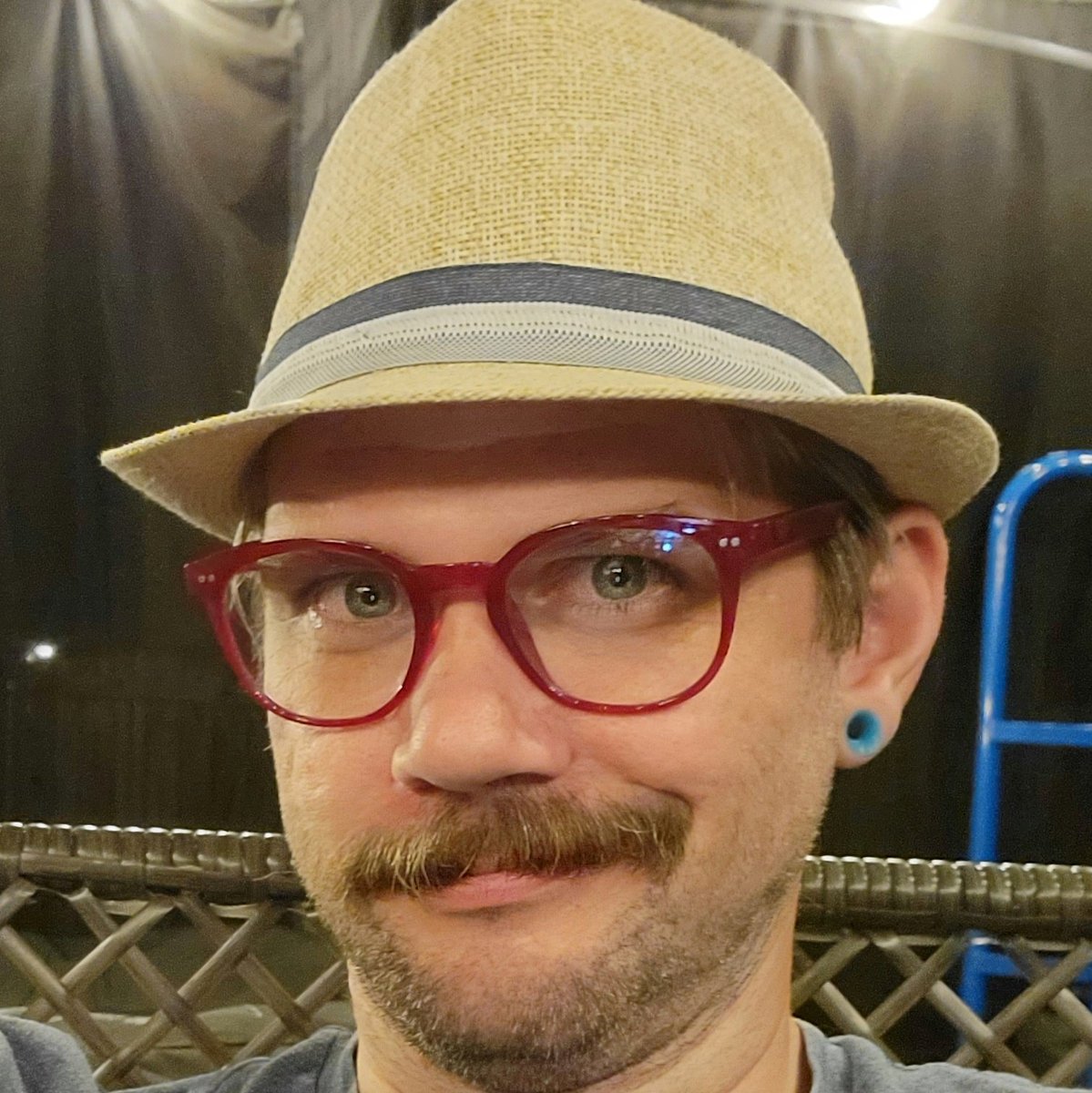 SirHumps_'s tweet photo. Ok, last time. Totes the summer look.
#NewProfilePic https://t.co/U1Ro0ef7a5