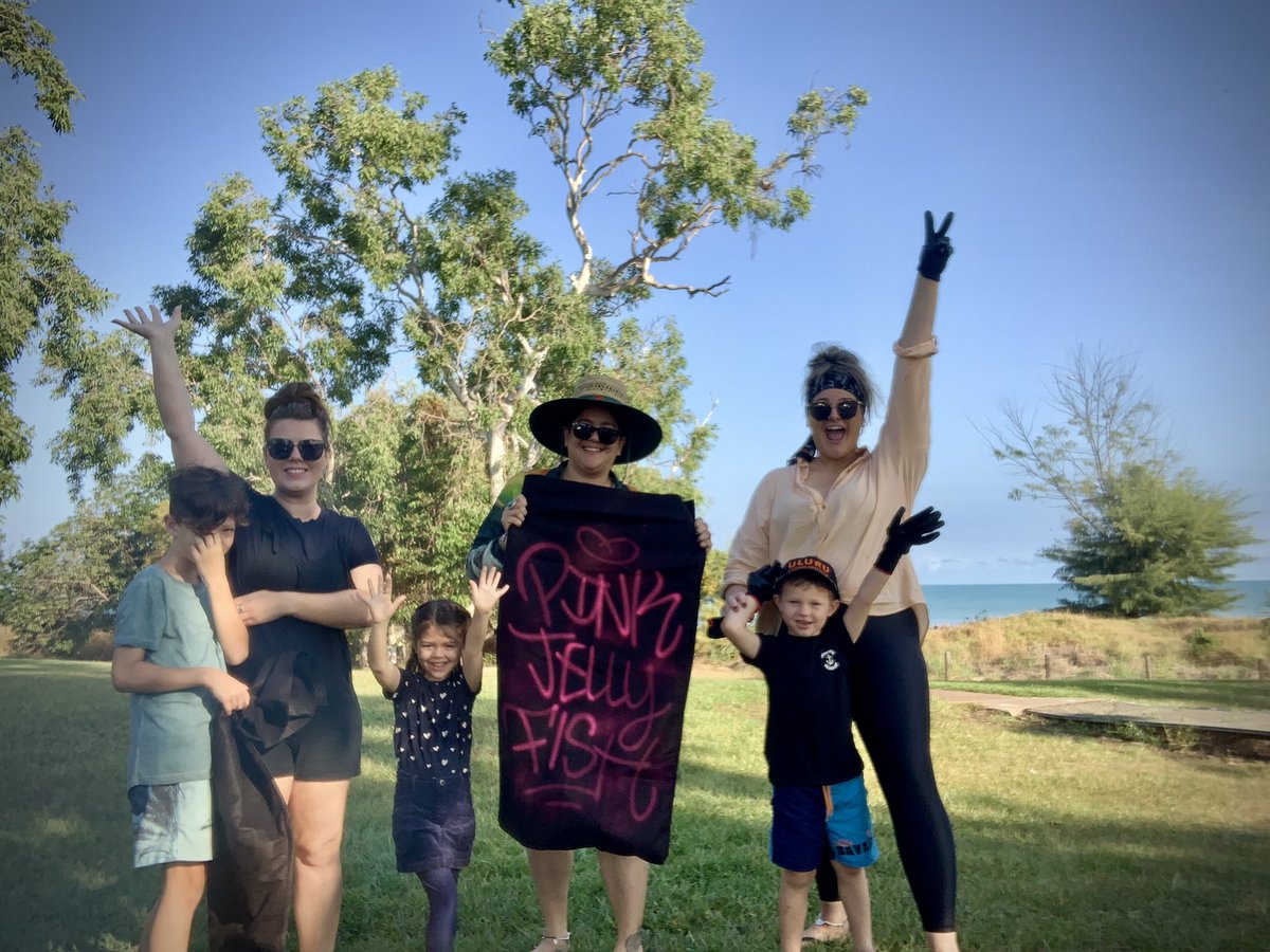 ⚛️ Ms Snaps (✨,🔭) tweet media