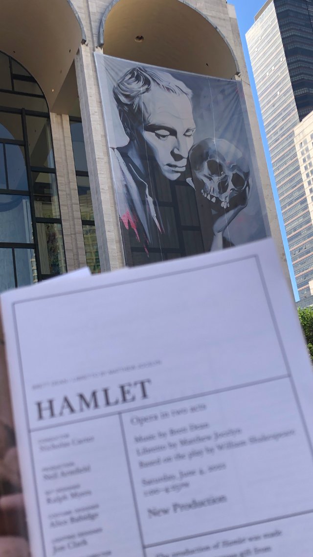 joepaulbliss's tweet photo. So joyful we made it to Hamlet to end the season. A powerhouse of emotional texture brought to life in the care of Allan, Brenda, chorus, and cast! #brendarae
#allenclayton #DavidButtPhilip #RodGilfry #johnrelyea #spconnolly #METOrchestra #MetOperaChorus #Hamlet #MetOpera https://t.co/NnkLFyl34K