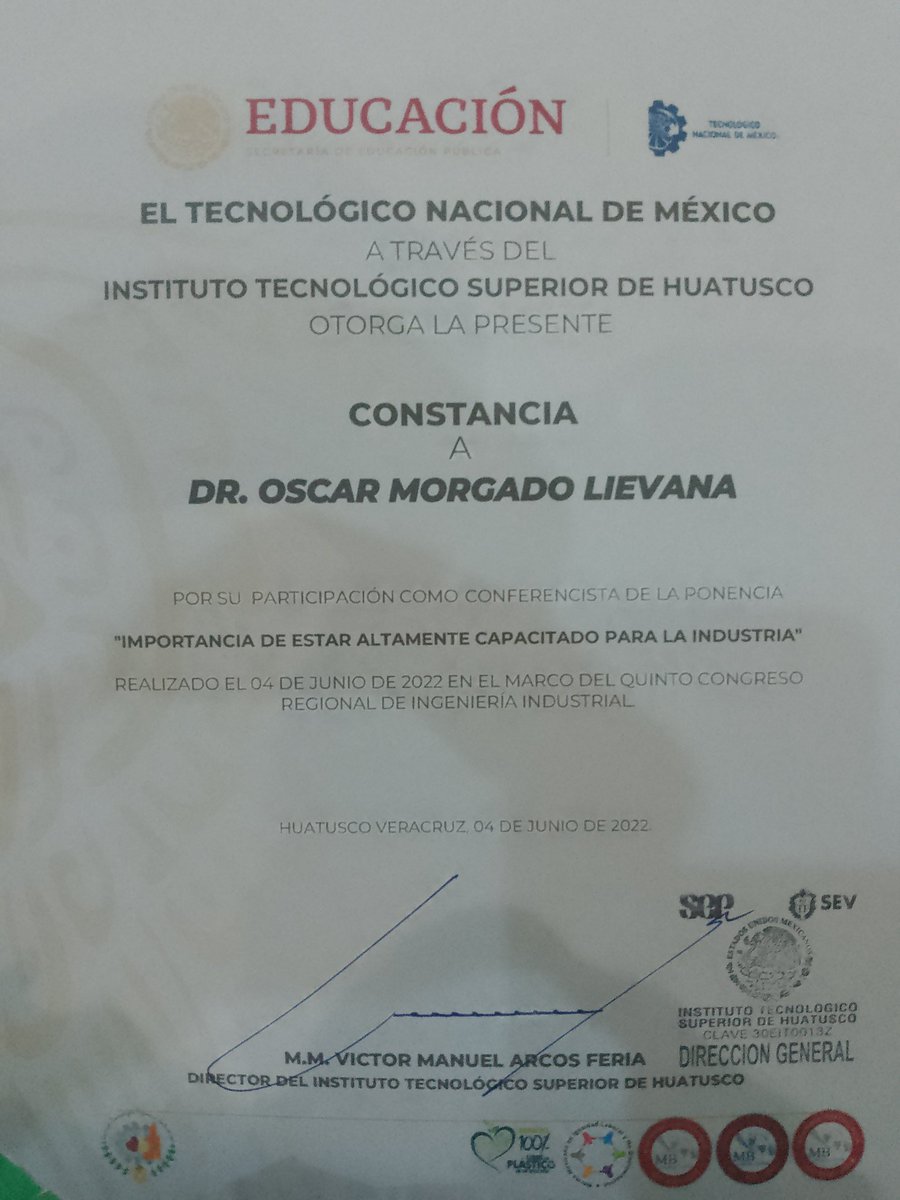 DrOscarMorgadoL's tweet photo. Muchas gracias por la invitación al #ITSH @ITSHuatusco por la conferencia #ImportanciaDeestarAltamenteCacapitadoparaLaIndustria un gusto seguir apoyando en el #ProcesoTransformacional de #Jovenes los esperamos en @solylitiomex para sus #VisitasIndustriales https://t.co/ejhVBQNnkP