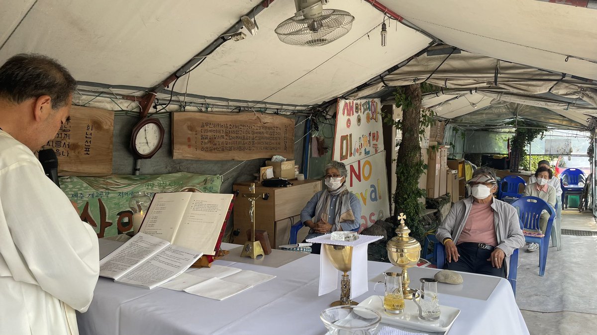 길 위의 신부 tweet media