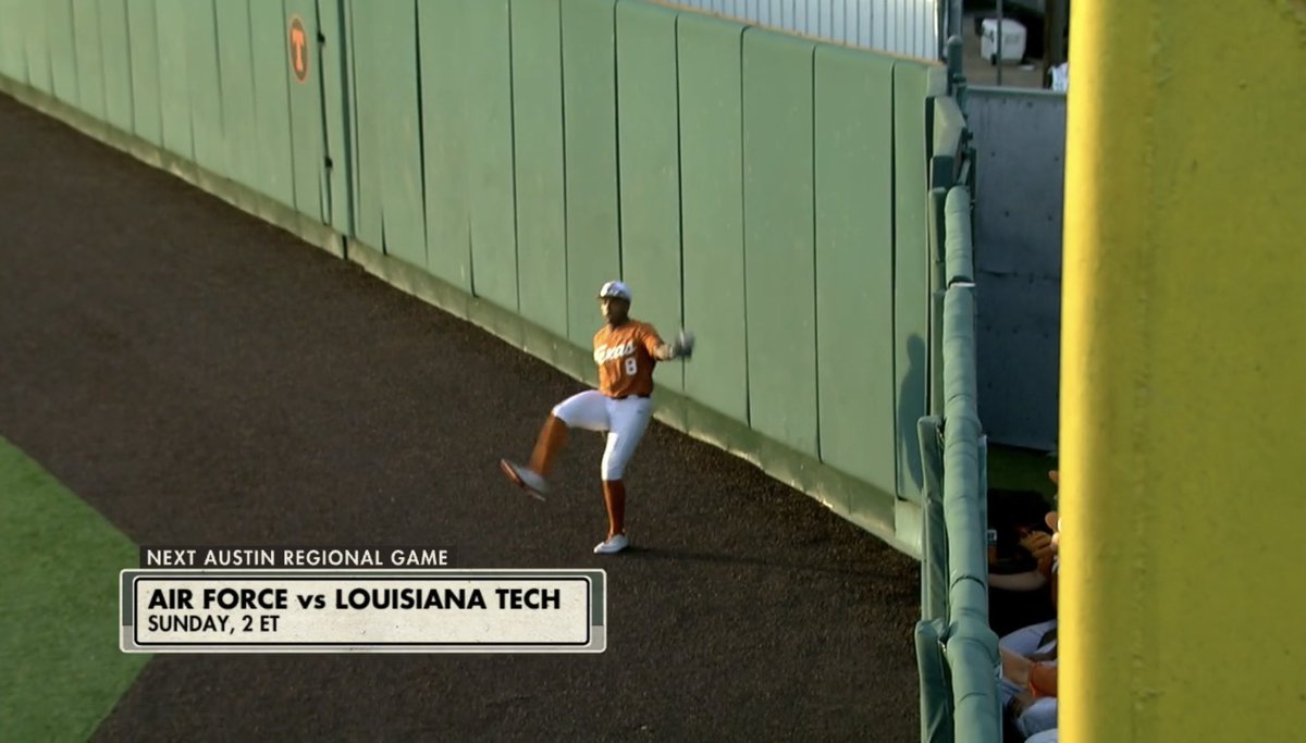 LaTechReport's tweet photo. Ryan Jennings was outstanding on the mound, but the Bulldogs left a small army stranded on base.

Austin Regional 1–0 Game:
🐶 (2) Louisiana Tech 2
🐮 (1) Texas 5

#LaTech drops to the losers’ bracket to play an elimination game vs. Air Force on Sunday at 1 PM CDT. https://t.co/qu2ySDejCE