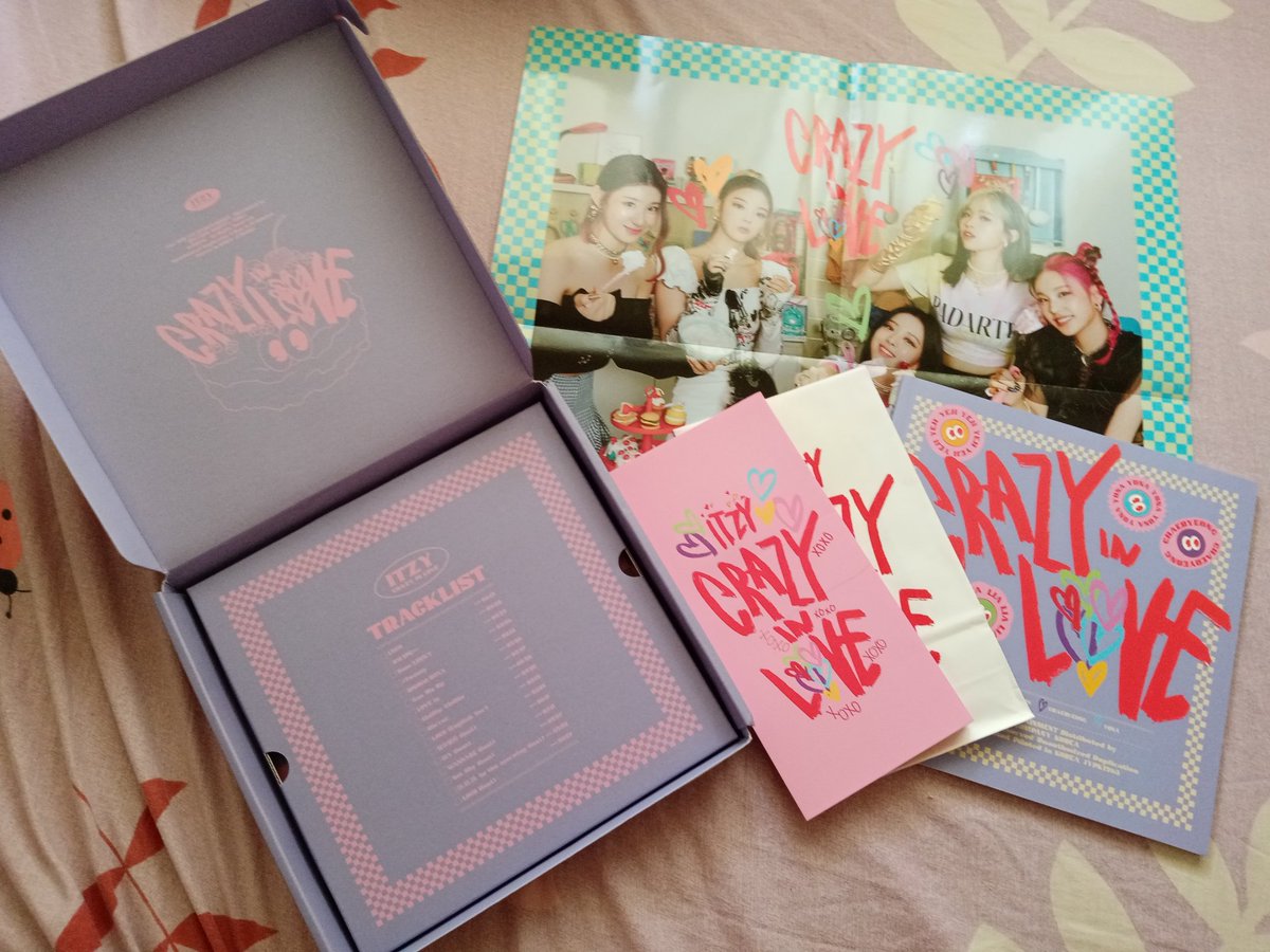 xtsjng's tweet photo. ~ #mailsxt ~
hi @BoralitifyShop ! ~ I received my crazy in love unsealed album >< I finally got my dream album ~~ Thank you so much for the smooth transaction, will surely order again soon!
#BLitify_FEEDBACKS https://t.co/lTWgBKXD4M