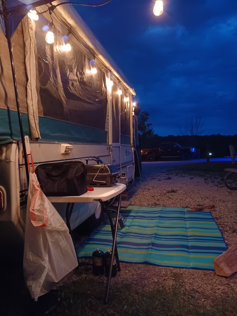 lefeber_josh's tweet photo. Living life to the fullest! #PopupLife #VikingLake #IowaStateParks https://t.co/JGaLm7II72