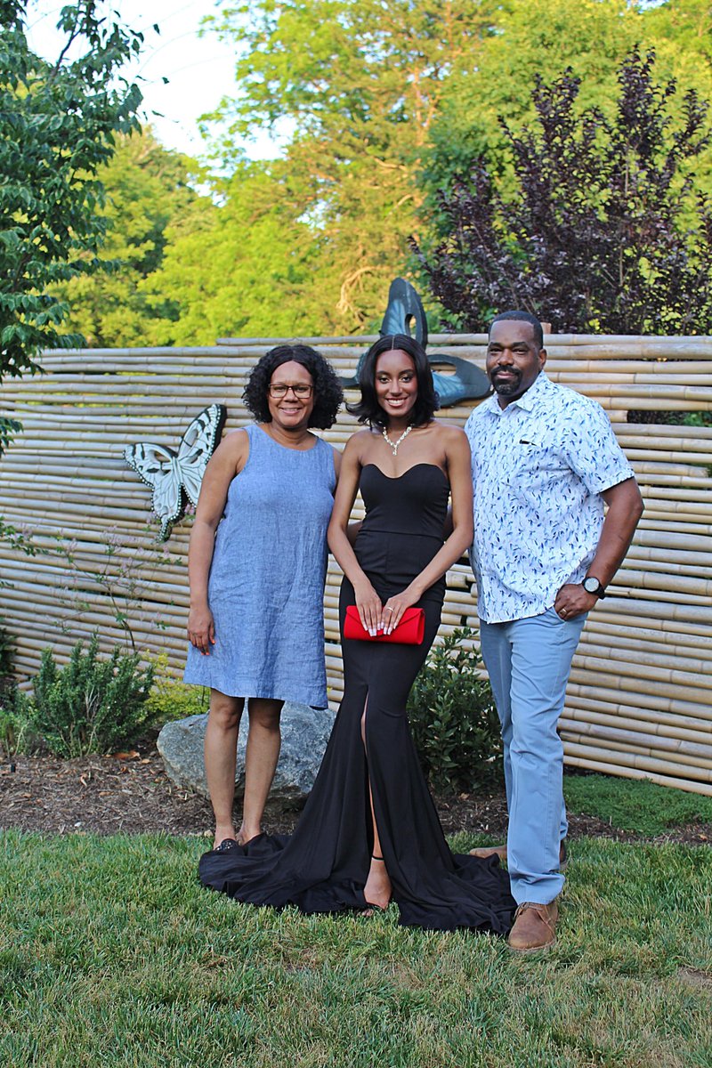 aagordonphotos's tweet image. #Family A May 20, 2022 Prom Shoot #prom #promshoot #winstonsalemnc #botanicalgarden #kernersvillenc #amazingaagphotography #seniors2022 #2022 #prom2022 #springtime