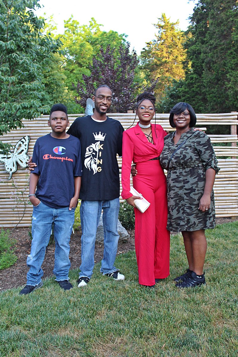 aagordonphotos's tweet image. #Family A May 20, 2022 Prom Shoot #prom #promshoot #winstonsalemnc #botanicalgarden #kernersvillenc #amazingaagphotography #seniors2022 #2022 #prom2022 #springtime