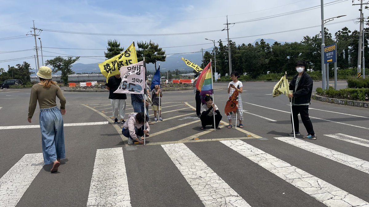 길 위의 신부 tweet media