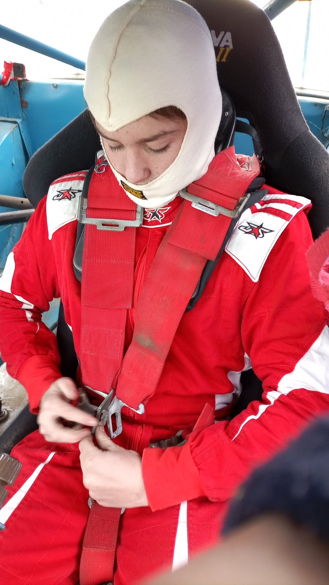 LuuBrion's tweet photo. Después de 8 años volvió a las pistas el Chevrolet 400, pero esta vez lo maneja el cachorro @AndresBrion31 https://t.co/XeyeIzJkoL