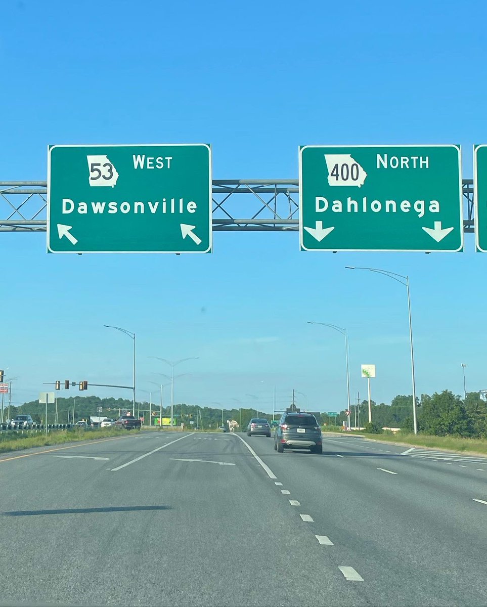 Smashlyashley74's tweet photo. Took the scenic route today and made a stop in @chaseelliott hometown @DawsonPoolRoom #georgiabackroads #BUCKETLIST #dawsonville #awesomebillfromdawsonville #dawsonvillesiren #georgiaadventure #roadtrip https://t.co/eMH9xerJvb
