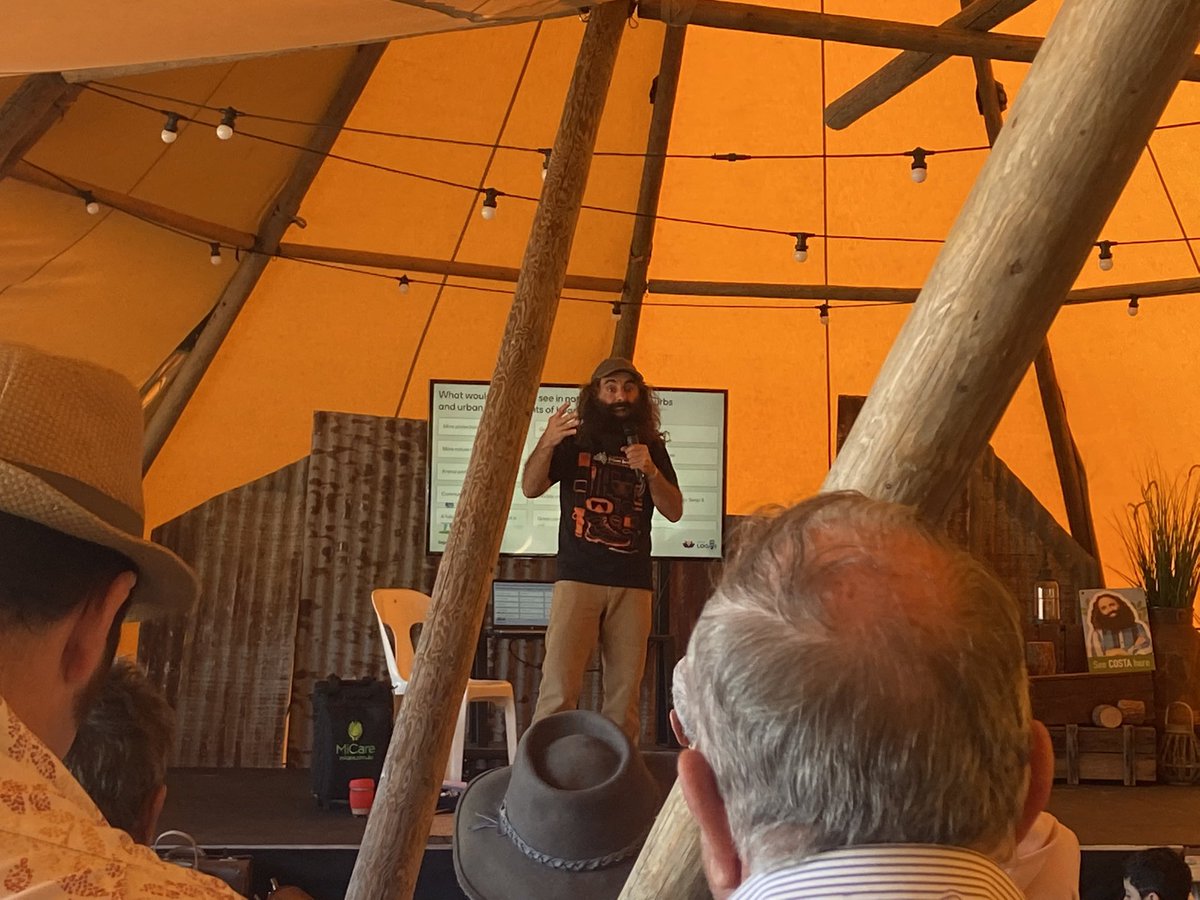 Cori_Moran's tweet photo. So thrilled to hear @CostasGarden at the @logan_city #leaf2022 festival! Absolute legend, inspiring so many - of all generations to look to nature, connect and to nurture #MotherEarth #decadeofnurture 🌏 https://t.co/ETJDhAUWoY