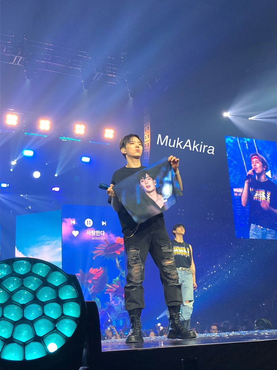 dawnuayo's tweet image. can the ministry of defence please return his shownu hyung already