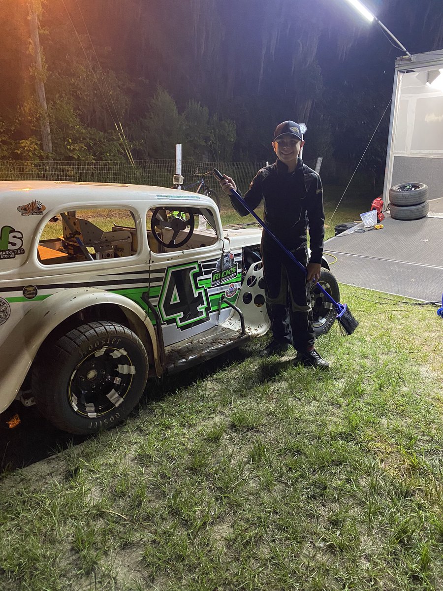 BookmillerMotor's tweet photo. P1!!! #CleanSweep #BookmillerMotorsports #LegendsCar #Racing #CoupeKiller #CDanGang #JWM https://t.co/v6Ncs8JISt