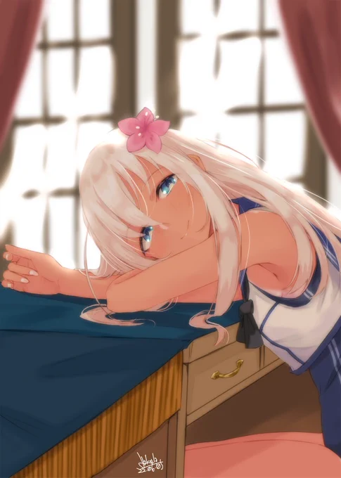 「テートク、今日はもうお仕事おしまいですって?」 