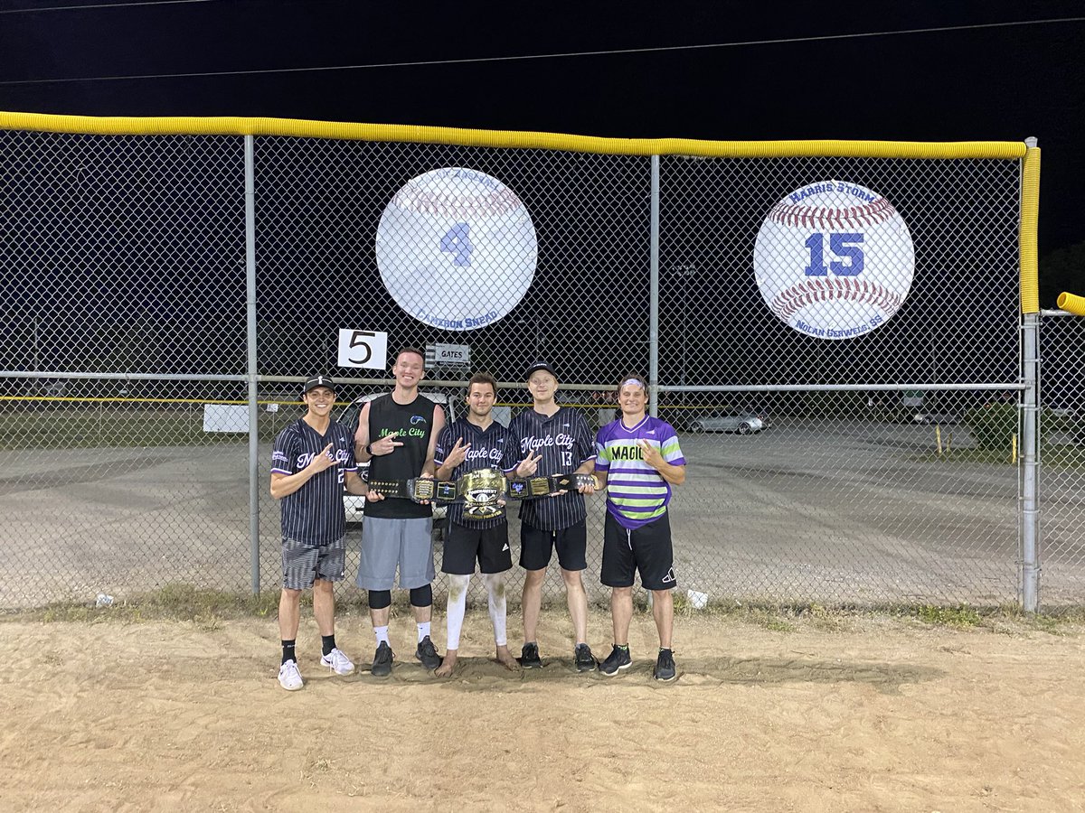 Maple City Magic tweet media