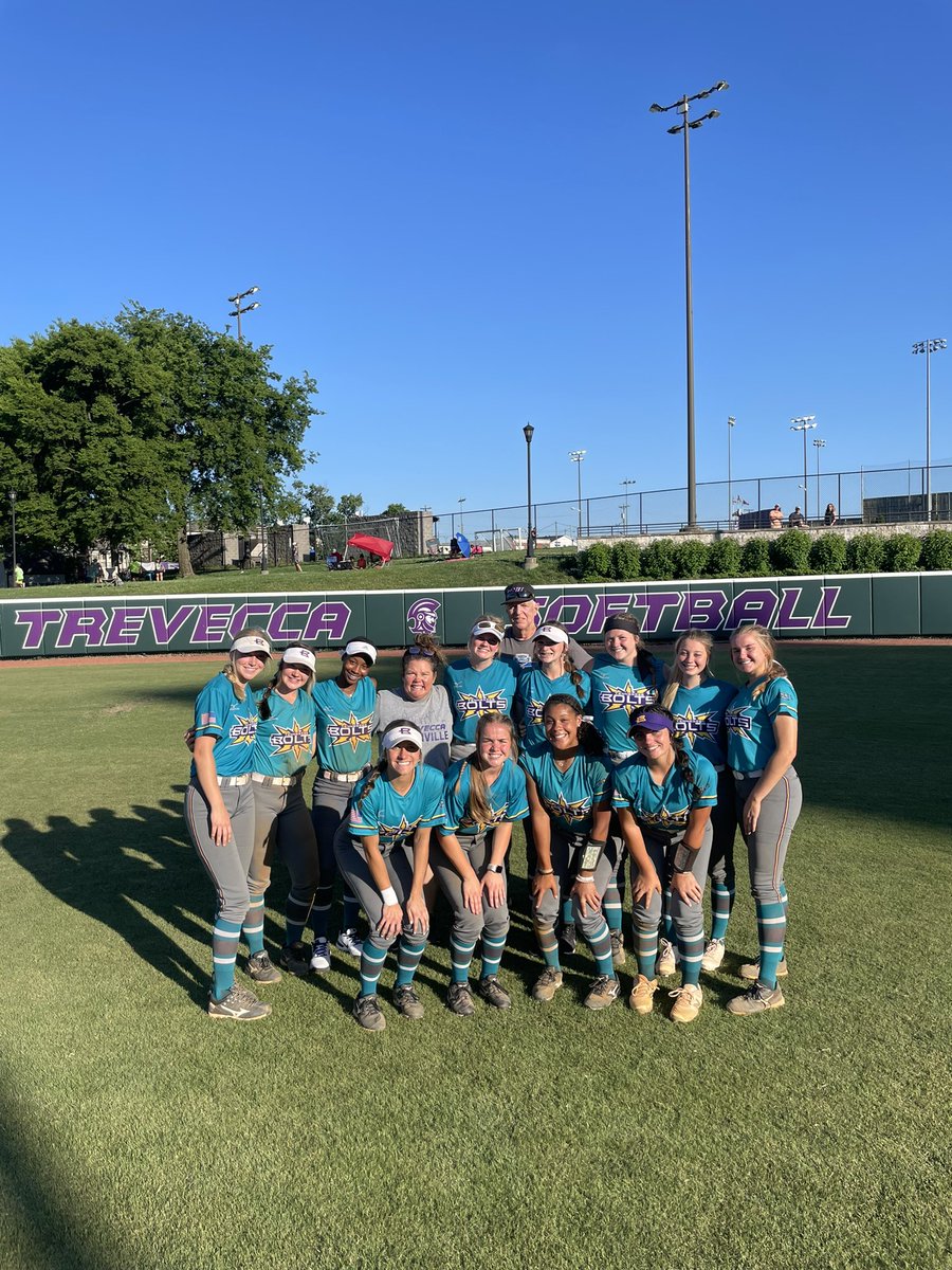Great 1st weekend out! Thanks to Coach Tyree &amp; Coach Daws for hosting us
2-0 w lots of positives. Pitchers dealing in the circle, double plays, players being coachable &amp; making adjustments at the plate/on the base path, opposing runners picked off from behind the dish…
(1/2)