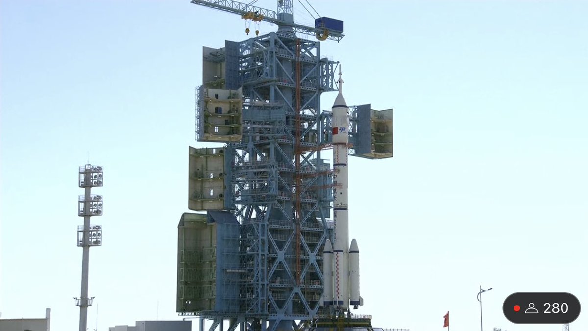 clearusui's tweet photo. °.✧⚡︎🚀ロケット打上🌏°.✧⚡︎
⏰11:44
🚀長征2F🇨🇳
🛰神舟14
3人の宇宙飛行士が搭乗👨🚀👨🚀🧑🚀
中国有人宇宙ステーションまでの有人ミッションです✨✨✨
半年ぶりの中国有人飛行ー!
たのしみ🌟
#LM2F #Shenzhou14
https://t.co/j38KH8Skw6 https://t.co/lo5vWP0BuI
