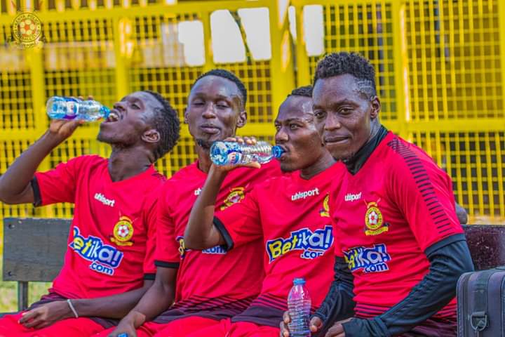 PoliceFCKE's tweet photo. MATCH-DAY
VIHIGA BULLETS F.C VS KENYA POLICE F.C
BUKHUNGU STADIUM 3.00PM
#disarmamentday
#Fly748
#BetikaNaCommunity
#policingthroughsports
#tuchezetujuane https://t.co/7qJz1aolyC