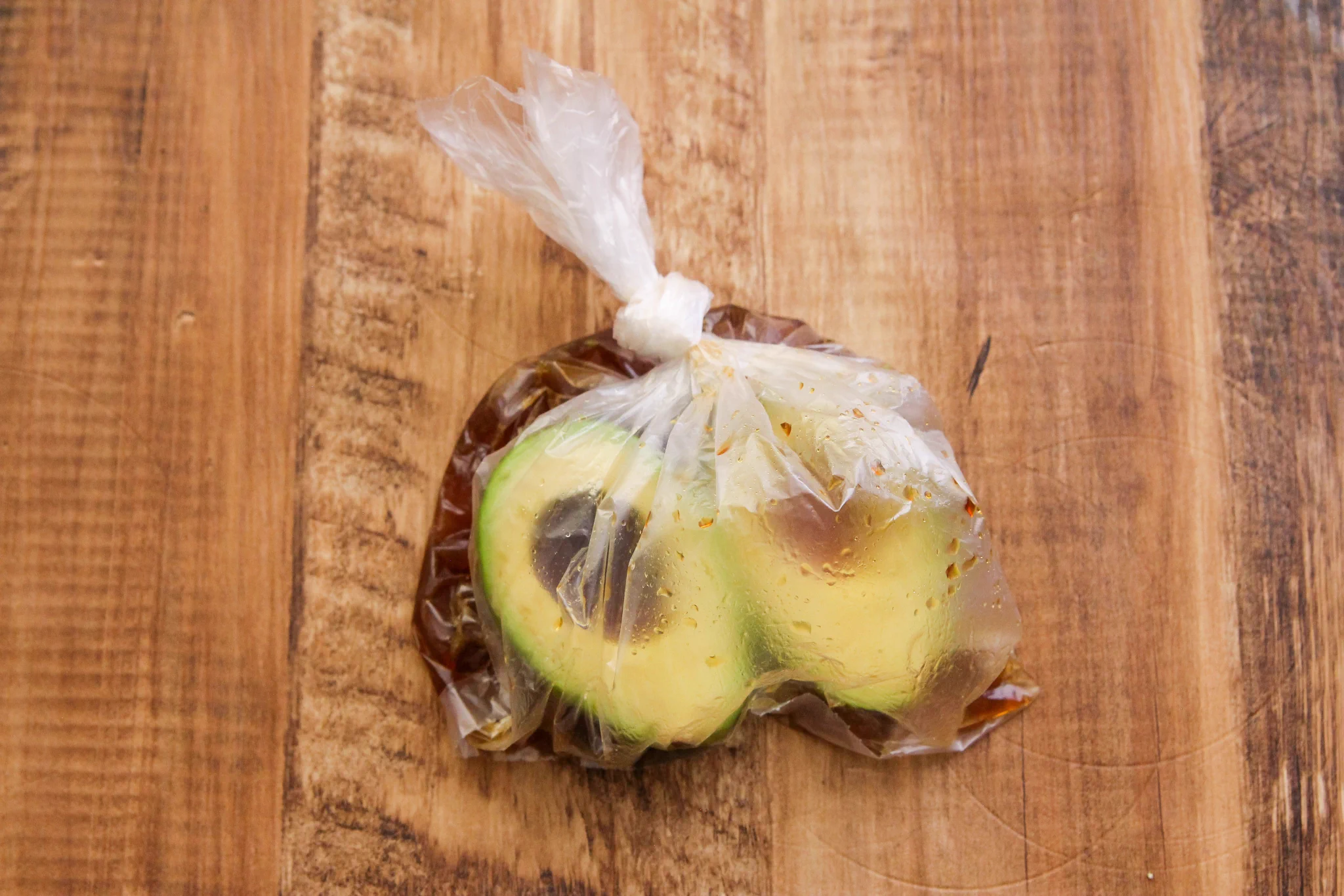 ご飯のお供にもおつまみにもなる？！簡単で美味しそうな「アボカド」レシピ！