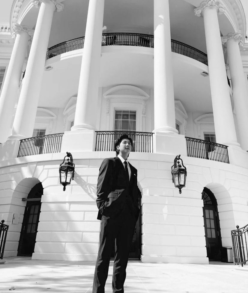 rmarchives's tweet image. HELLO ?!?!!!