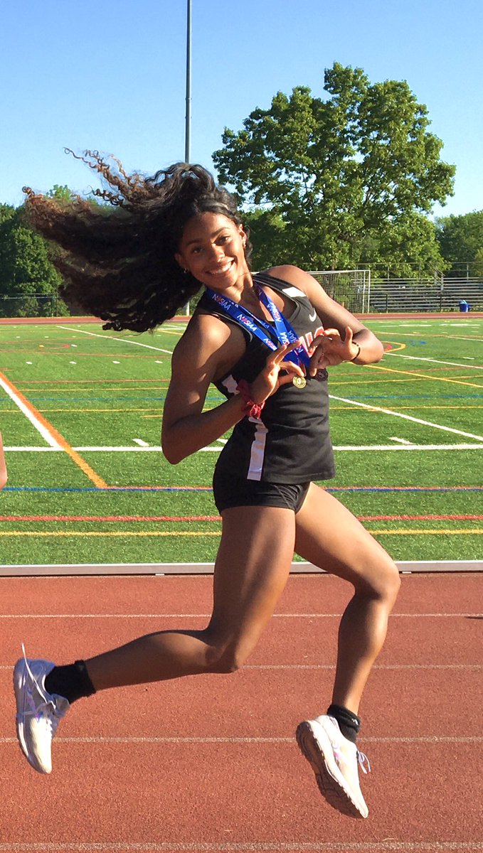 WHSTracknField's tweet photo. 🎉We have a Barrons Sectional Champ! Congrats to Tatiana on capturing the North2 Group4 High Jump title!🏆🥇Tatiana also took 5th in the triple jump &amp; qualified for groups in her 3rd event! What a weekend! GREAT JOB Tatiana!✅ #wearebarrons #hardworkpaysoff #superfreshman https://t.co/x9LPisMKAr