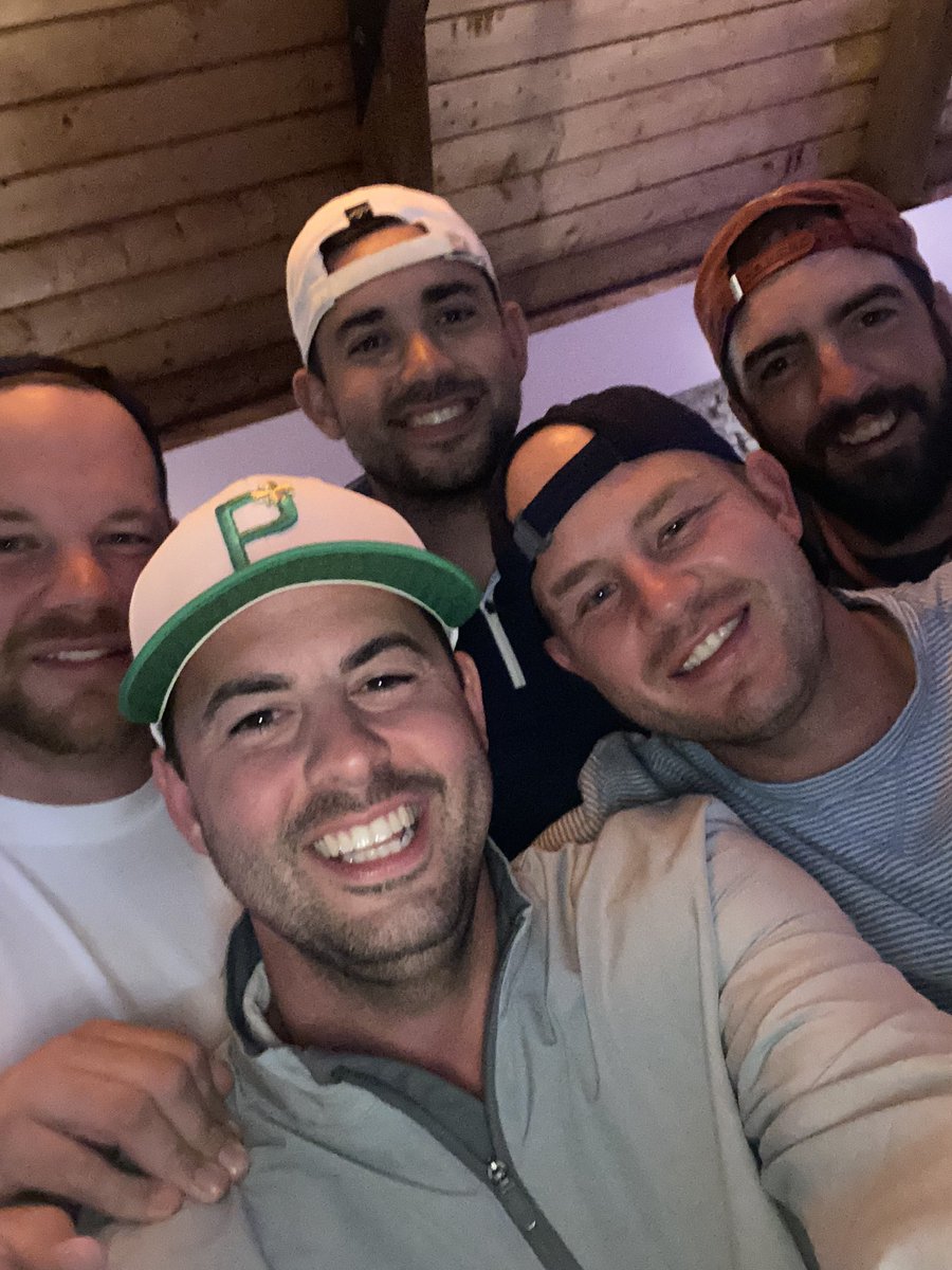 Doctor_Kilgore's tweet photo. @Rudeboy737 @TJFatStax @spongeeice @spongeeice drinking to your 3 hole winnings against Steeley https://t.co/BRg4NylI2D
