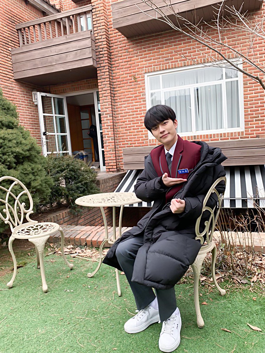 [📸] 교복 찰떡 선호 🧏‍♂️

#유선호 #YOO_SEONHO
#닥터로이어 #한이한
#SEONHO_PIC