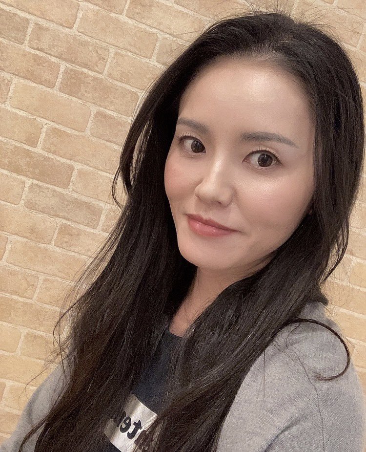 katasemisono's tweet photo. コラ���ゲンマシンに入ってるから、お肌がプルプル🥰
全裸で入るから、全身すべすべだよ！✨ https://t.co/QtEe9fVcOu