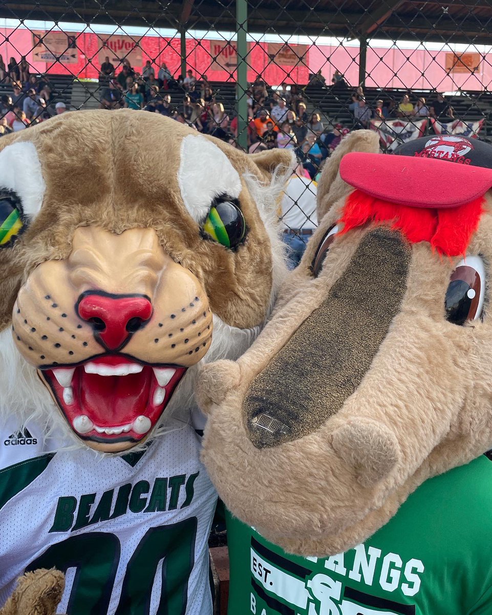 theSJmustangs's tweet image. That’s a wrap on week one at Phil Welch!

We are back next Wednesday, Thursday, Friday AND Saturday. You do NOT want to miss a game! 

Thank you Mustangs Nation for your support. We will see you soon!