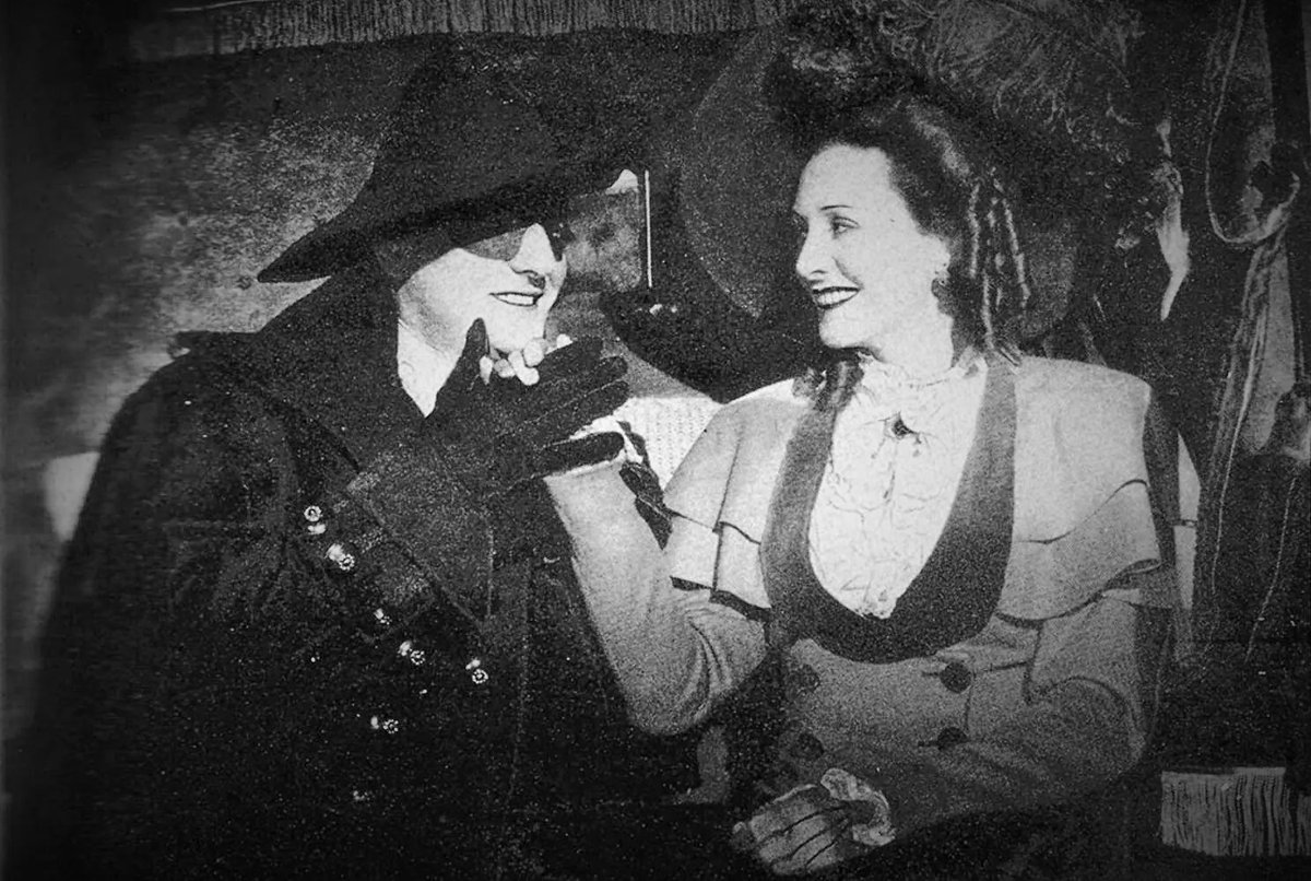 TalkingPicsTV's tweet photo. Musical drama with #AnneZiegler #WebsterBooth THE LAUGHING LADY (1946) 6am with #FrancisLSullivan #PeterGraves https://t.co/FpSQjAc7X1