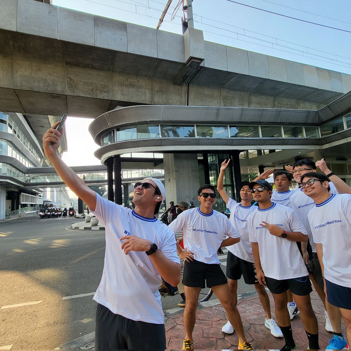 samsungID's tweet photo. Look some moment we took! So much fun here #WearablesTweetNRun. We're in collaboration with 7 Speed Coffee #Samsungx7Speed to #TurnOnTheBestYou. 

RT kalo kamu ikutan! https://t.co/Bb2zt0GoQ2