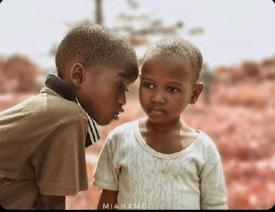 flitegrenn's tweet photo. Kouzen si chalè a te bezwen drive'm yon ti mesaj tap sifi, men li mete toutouni la kapòt li poko jwenn🥵🥵 https://t.co/q7jl95MIVB