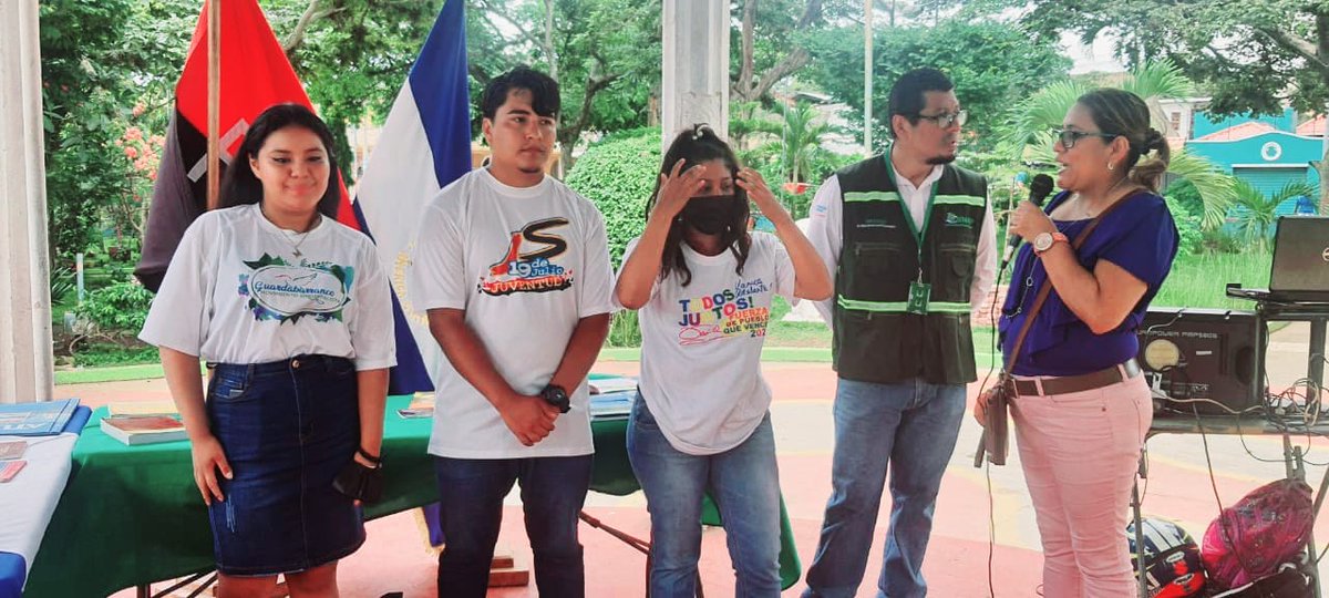 EliuYuber's tweet photo. #SanMarcos Expoferia con Animales Exóticos en Saludo al día Internacional del Medio Ambiente. 
@AnielkaOrtiz6 @jocelyn_huete 

#4319FuerzasDeVictorias https://t.co/GBnm2JiWch