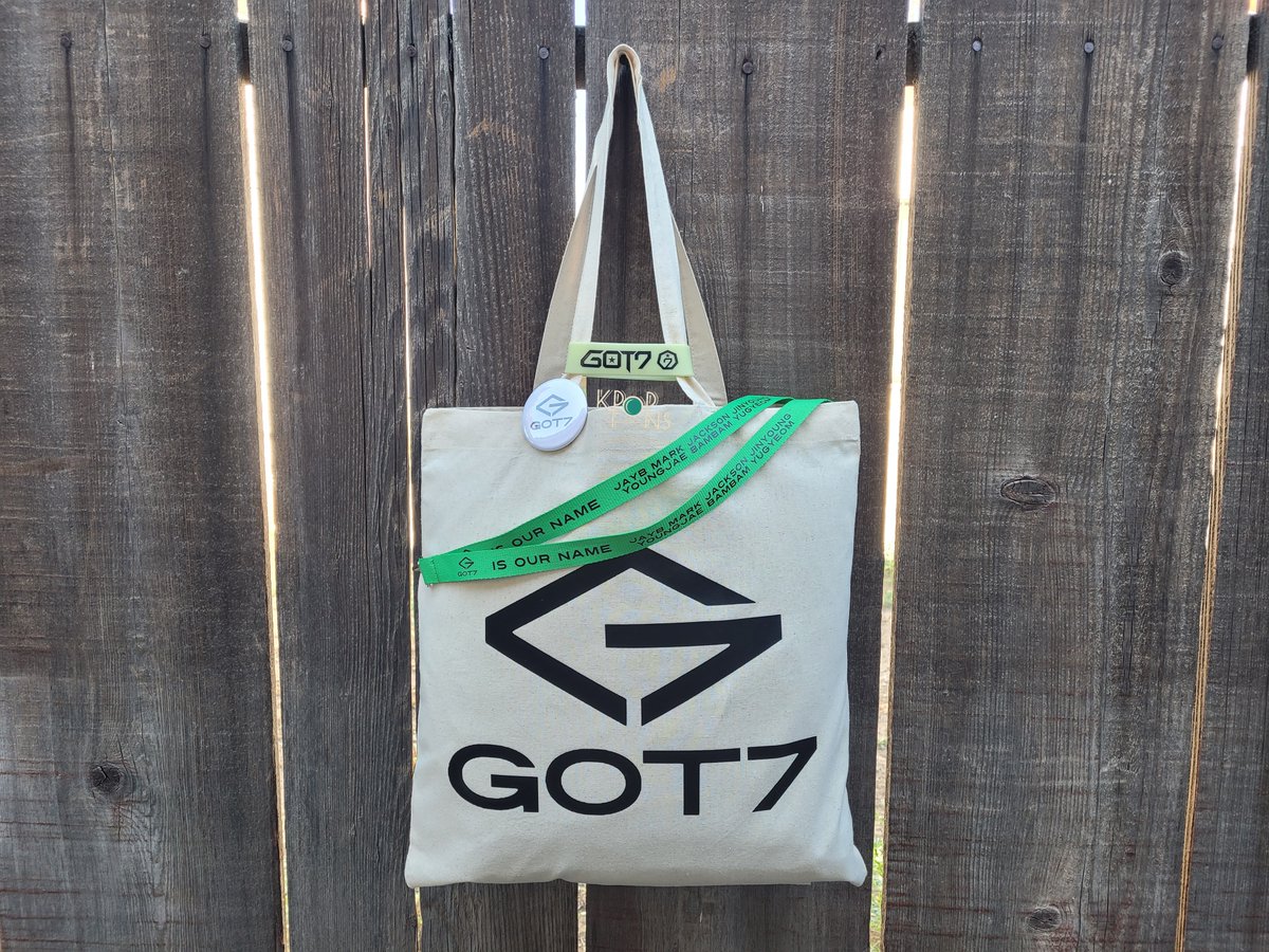 KPOPTONS's tweet photo. New product instock: #GOT7 Canvas Tote Bag &amp; #GOT7isourname Lanyard 💚

https://t.co/4wClqJsWQL

#JAYB #MARK #JACKSON #JINYOUNG #YOUNGJAE #BAMBAM #YUGYEOM #IGOT7 #마크 #제이비 #잭슨 #진영 #영재 #뱀뱀 #유겸 #갓세븐 #KPOP #KPOPMERCH #KPOPTONS https://t.co/yrEi3lsn9G