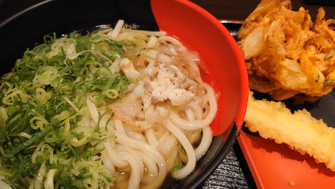 (=゜ω゜)今日は天気が良いのでドライブしつつかすうどんを食べました 