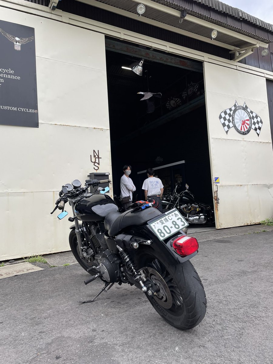 unknownblank15's tweet photo. バイク車検迫る🏍
#タイヤ交換
#スパトラオープンエンド化
#エアクリーナー変更
金かかってしゃあない
#xl1200r
#スポーツスター
#スポスタ
#supertrapp https://t.co/Gfybq6GvLD