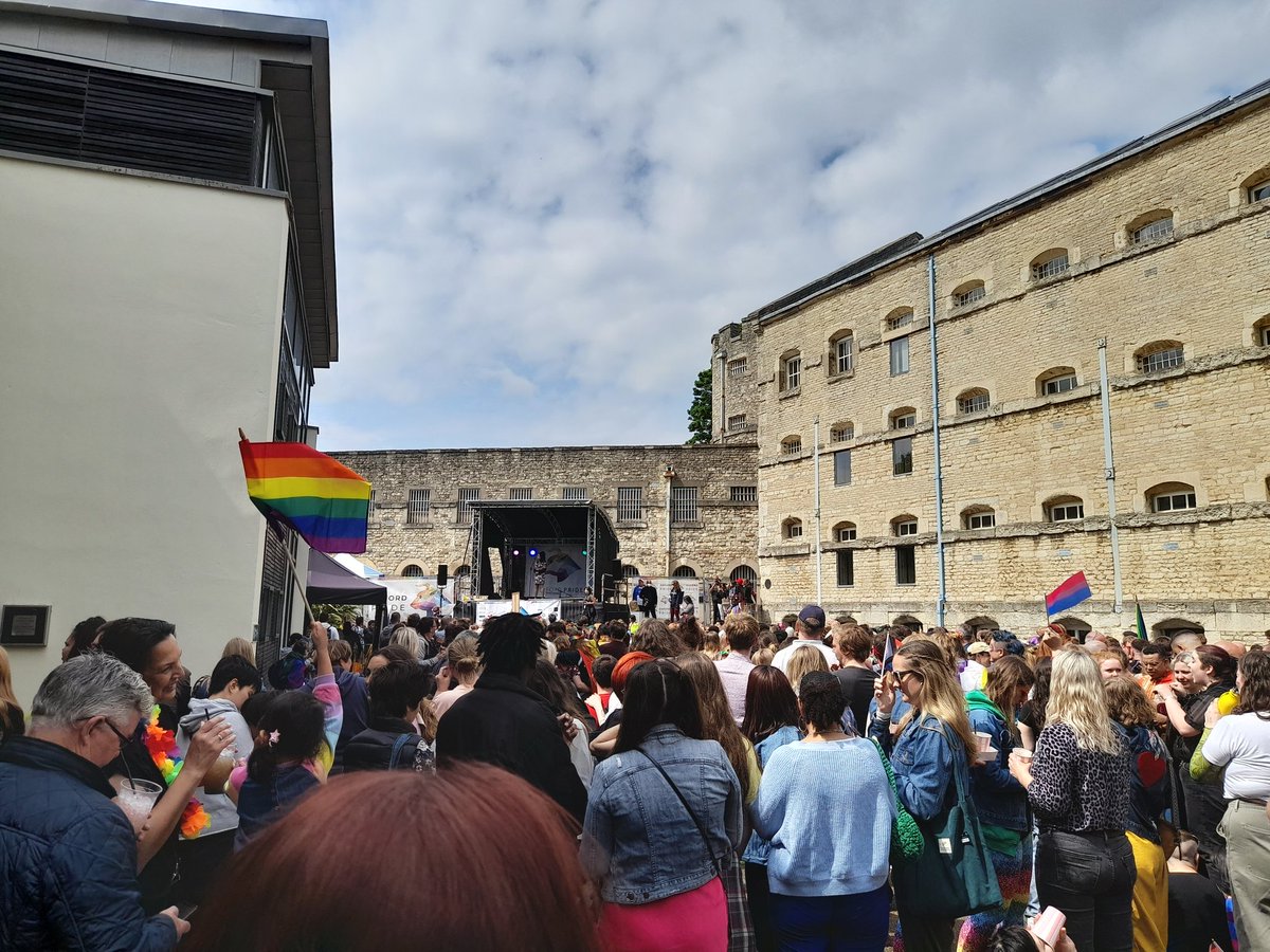 Happy Pride from Oxford!!! 🏳️‍🌈🏳️‍🌈🏳️‍🌈✨✨✨✨