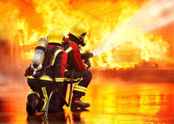 sharmin357's tweet photo. I am deeply listening to the firefighters killed at Kasem Jute Mill BM Depot (Kumira Sitakunde).
#Bangladesh #Fire #Fighters https://t.co/ievNLLQr7u