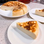 材料混ぜたらスイッチ押すだけ♪炊飯器で作る絶品バスクチーズケーキ